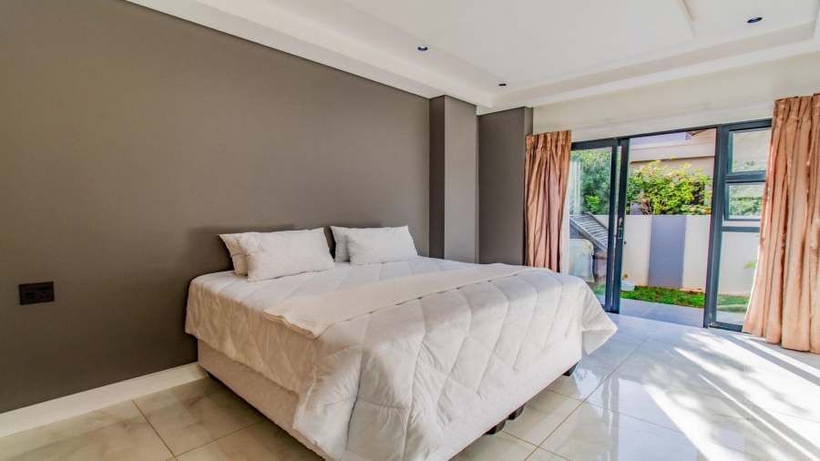 6 Bedroom Property for Sale in The Islands Estates North West